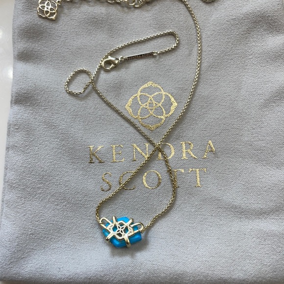 Kendra Scott necklace - Picture 4 of 5